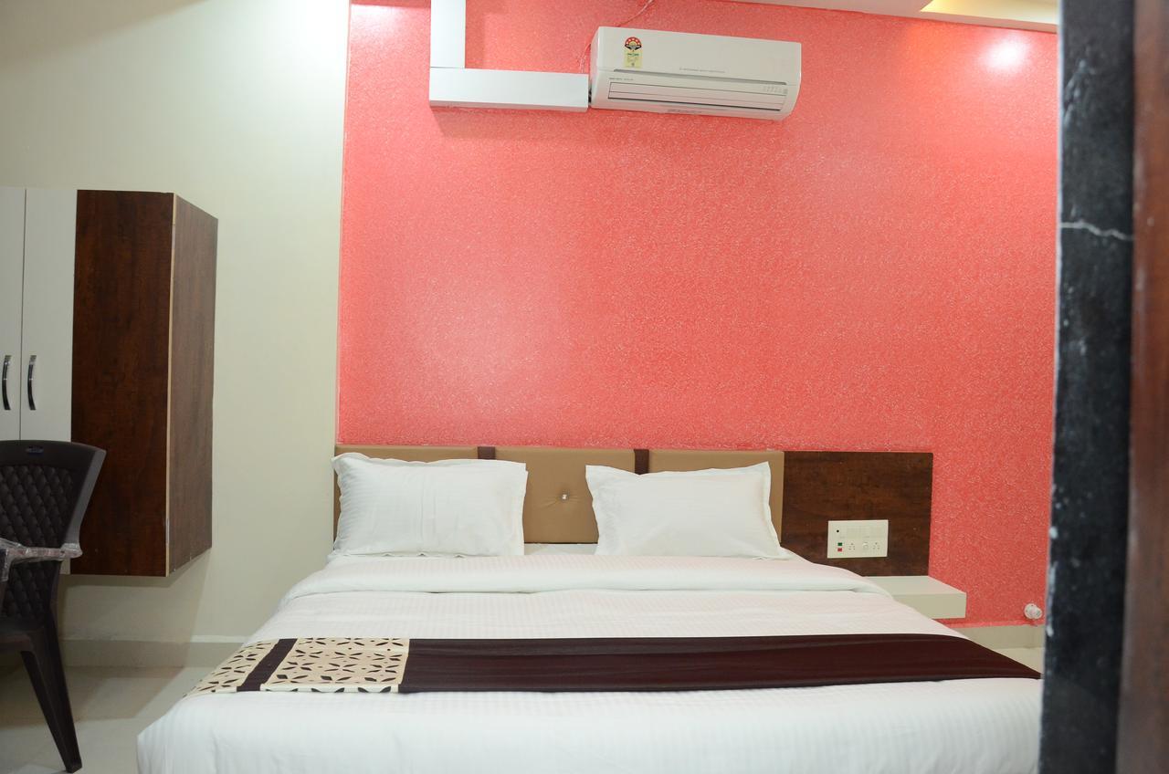 Hotel Bansidhar โสมนัส ภายนอก รูปภาพ