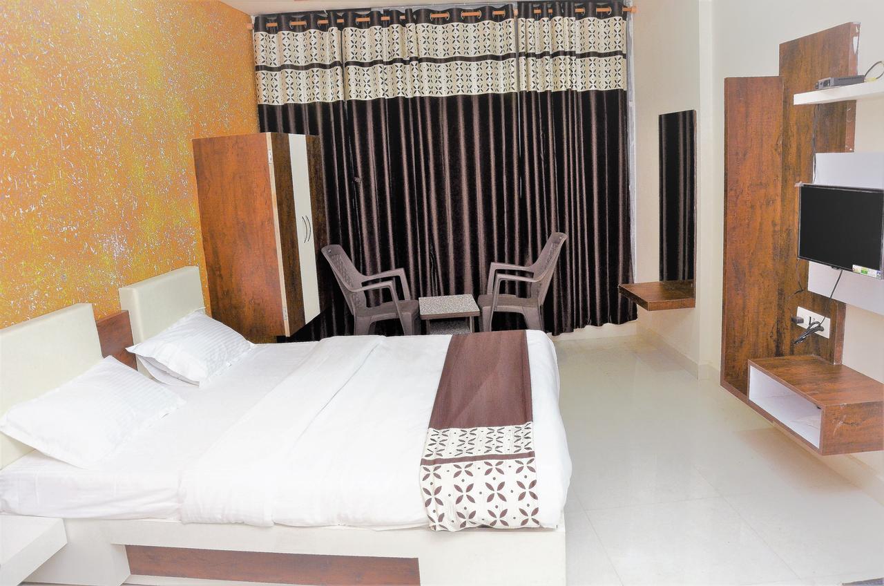 Hotel Bansidhar โสมนัส ภายนอก รูปภาพ