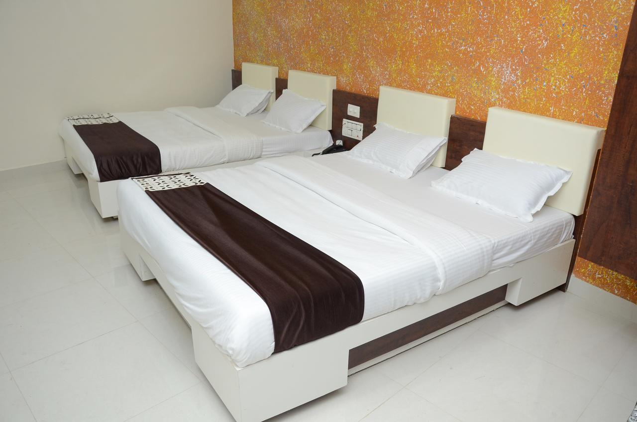 Hotel Bansidhar โสมนัส ภายนอก รูปภาพ