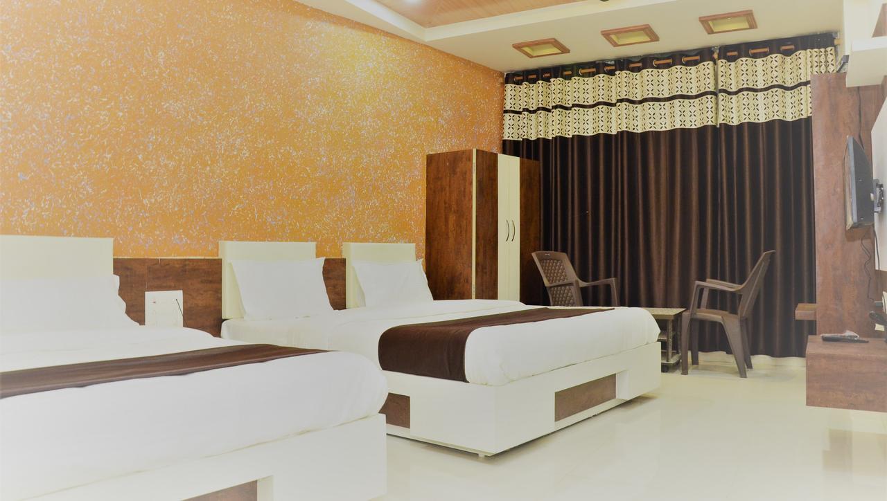 Hotel Bansidhar โสมนัส ภายนอก รูปภาพ
