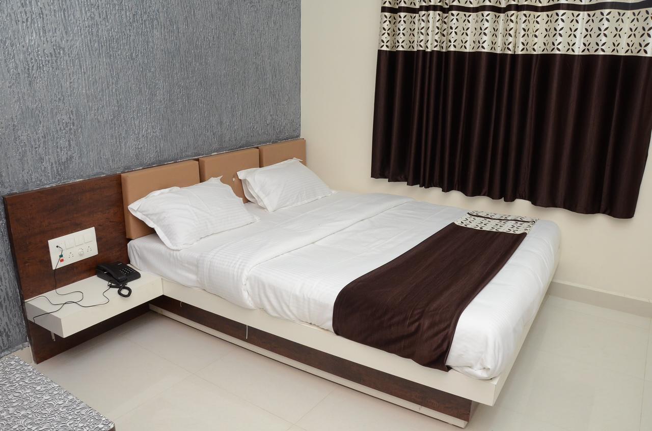 Hotel Bansidhar โสมนัส ภายนอก รูปภาพ